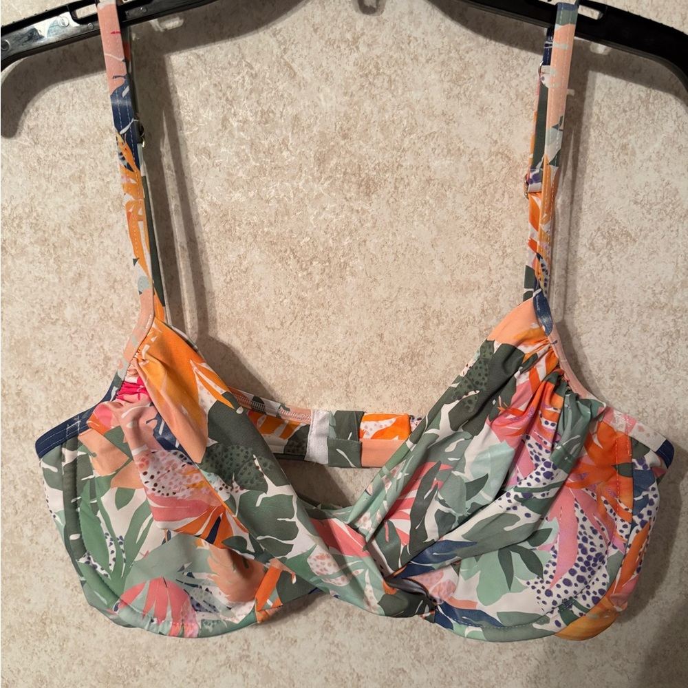 Sunsets Bikini top 40 D